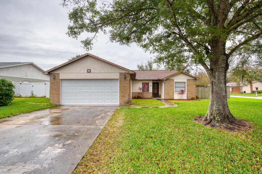 An image of a single family home.Oceans Managing Group can provide property management for a property like this