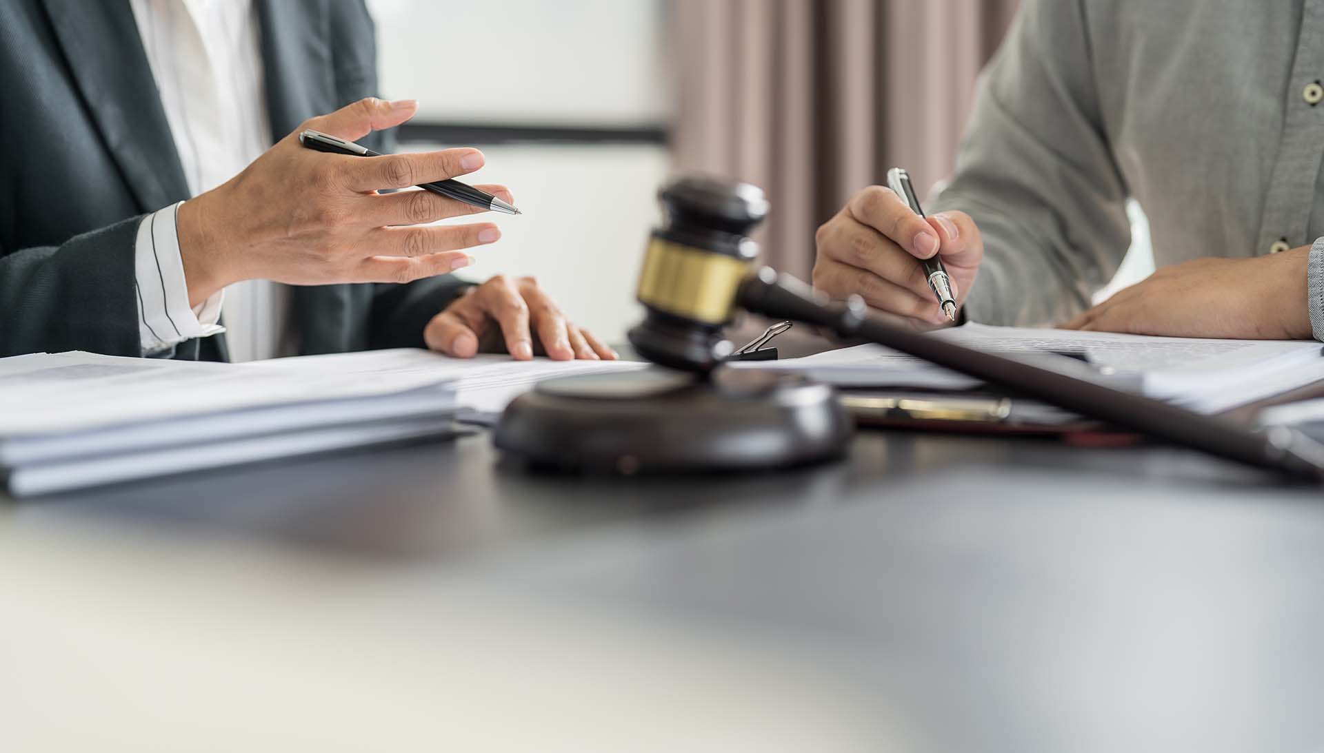 Serving a Tenant with an Eviction Notice in Florida<br />
Nonpayment of Rent